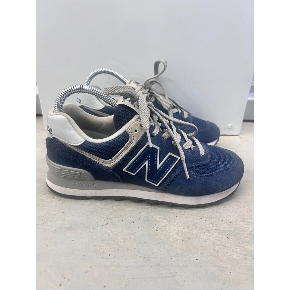 New Balance 574 Core WL574EVN Sneakers Womens US 7 Navy White Lifestyle Shoes